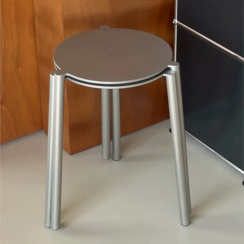Outdoor Furniture Italian - Kursi Minimalis Gaya Italia Berbahan Logam,