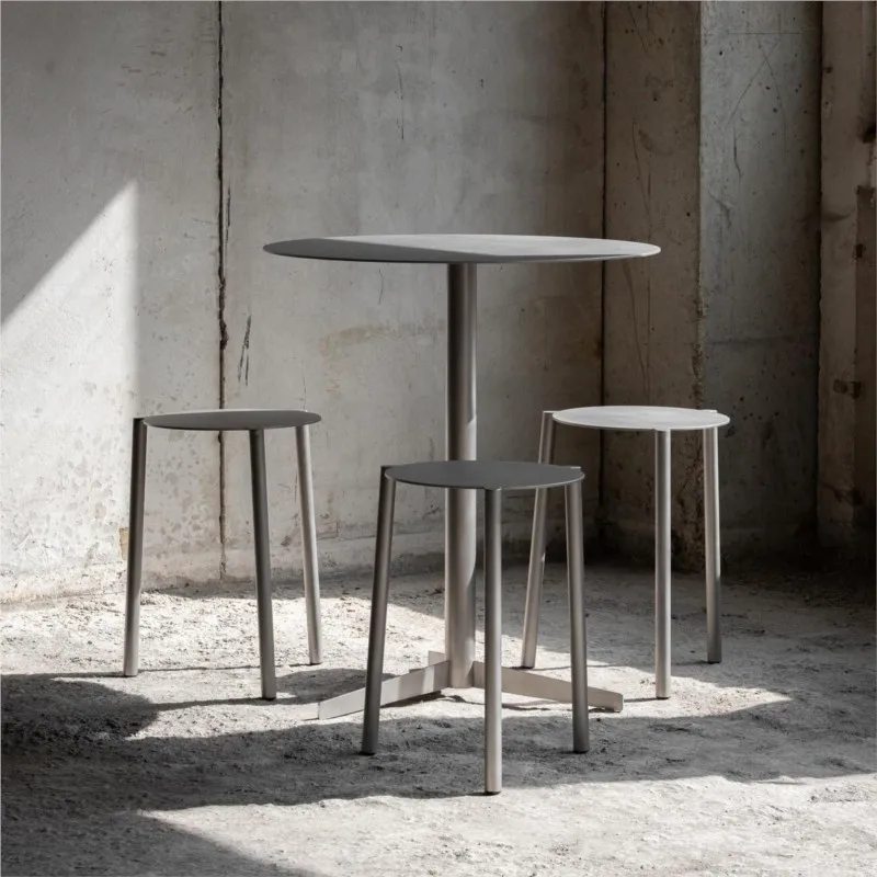 Kursi Minimalis Gaya Italia Be - Outdoor Furniture Italian ulasan dan harga